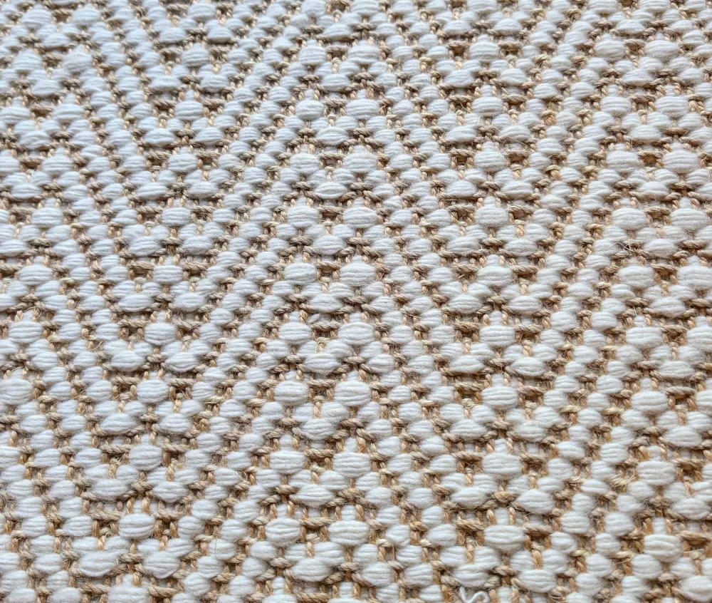 Hand-loomed carpet surface - two yarns.