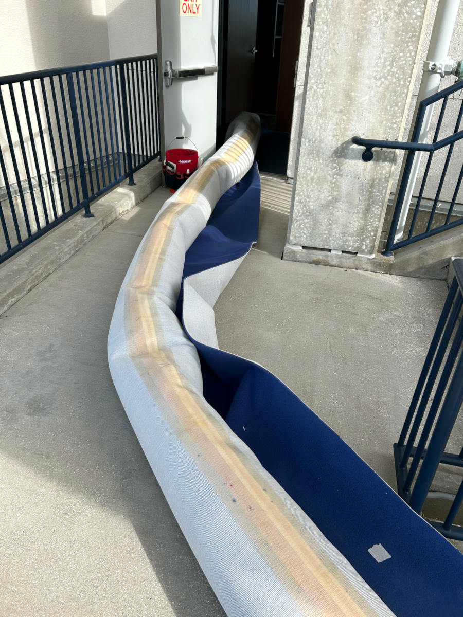 A 33 foot serpent of a carpet.